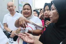 Warga Bandung Antusias...