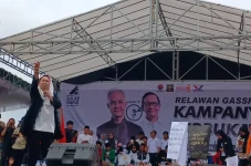 Yenny Wahid Ajak Pilih...