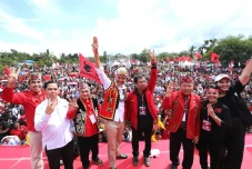 Pecah! Ribuan Warga...