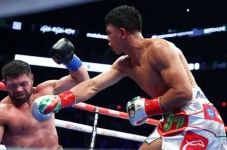 Jaime Munguia KO John...
