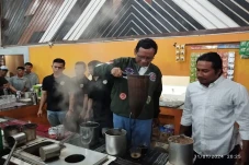 Dialog dengan Masyarakat...