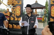 Mahfud MD Mundur dari...