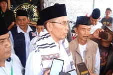 Mahfud MD Resmi Mundur,...