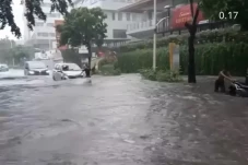 Jakarta Diguyur Hujan...
