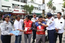 Pemkot Surabaya Resmi...
