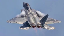 3 Keunggulan Jet Tempur...