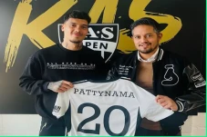 Shayne Pattynama Diteror...
