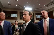 6 Alasan Mark Zuckerberg...