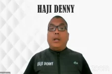 Denny Indrayana Baca...