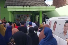 Caleg Perindo Djoni...