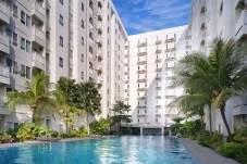 Nginap di Next Hotel...