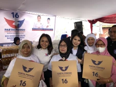 Kagumi Caleg Partai...