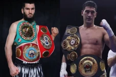 Artur Beterbiev vs Dmitry...