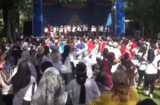 Ribuan Warga Ikuti Senam...