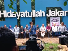 Alumni UIN Syarif Hidayatullah...