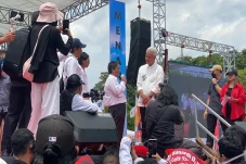 Momen Ganjar Izinkan...