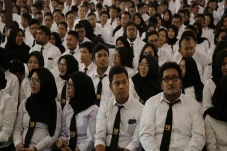 Bisakah Fresh Graduate...