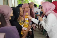 Ratusan Lansia di Kediri...