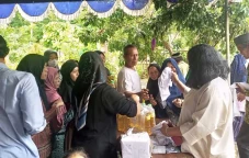 Bazar Minyak Goreng...