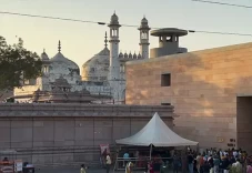 Ketika Masjid-Masjid...
