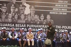 2 Mantan Kapolri Pimpin...