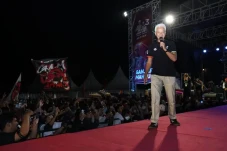 Ganjar Pranowo Sampaikan...
