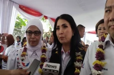 Caleg Perindo Devi Herlina...