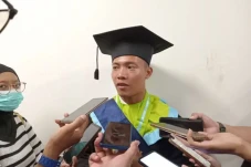 Mohammad Turi Jadi Lulusan...