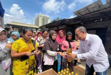 Gelar Bazar Murah dan...