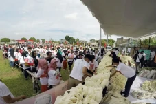 Warga Bandung Serbu...