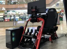 Simulator Balap di Mangga...