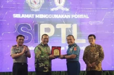 Luncurkan SIPTL, Lemhannas...