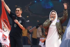 Hadiri Hajatan Rakyat...