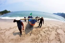Peringatan Dini BMKG:...