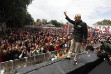 Sapa Ratusan Ribu Pendukung...