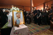 Ganjar Lepas Kepergian...