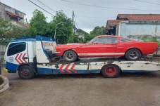 KPK Sita Ford Mustang...