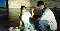 4 Idol K-Pop Pria Top...