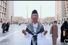 Mahfud MD Usai Umrah:...