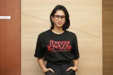 Demi Film Pemandi Jenazah,...