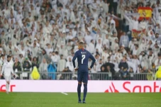 Kylian Mbappe Jadi Bahan...