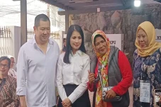 Momen HT dan Liliana...