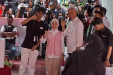 Hendrar Prihadi Dampingi...