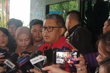 Hasto Sebut Pernyataan...