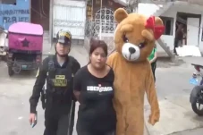 Viral, Pasukan Elite...