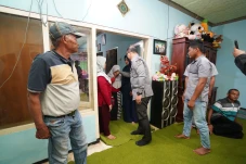 Duka Pemilu 2024, Warga...