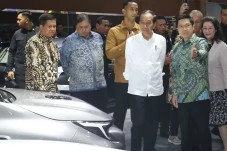 Optimisme Jokowi: Mobil...