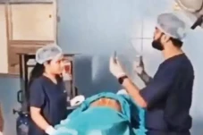 Viral! Dokter Nekat...