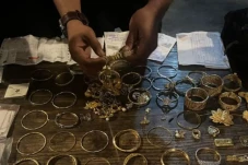 Polisi Gulung 3 Maling...