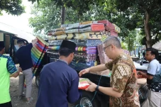 Produsen Es Krim Bangun...